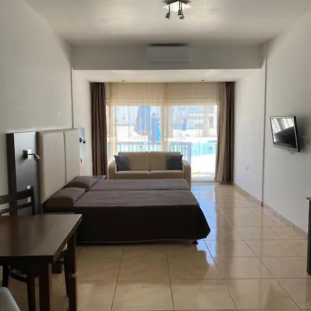 Alexia Apartmanhotel 2*